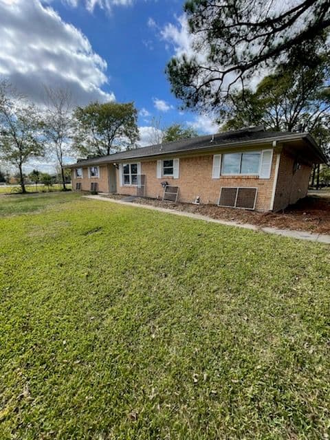 Project Window and Gutter Cleaning at a Greenville Home image