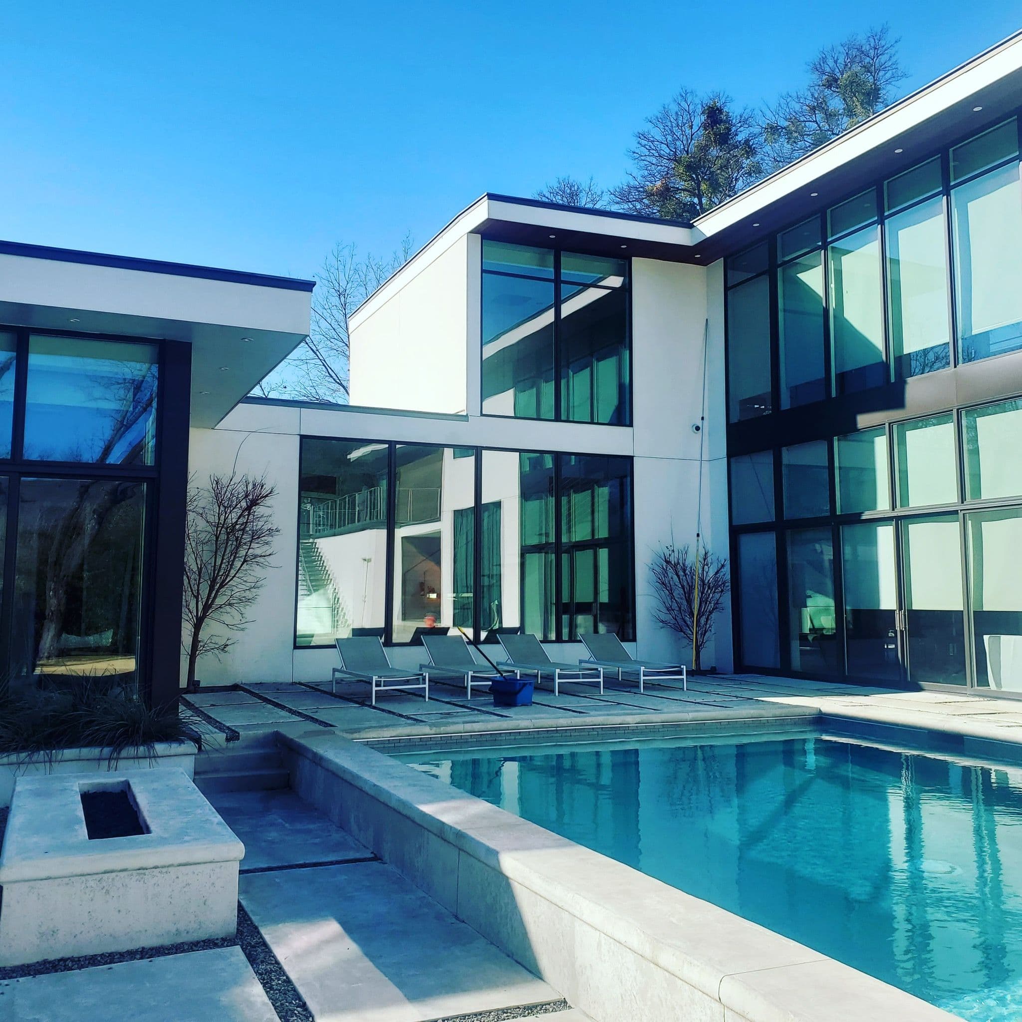 Project Transformative Window Cleaning in Stunning Dallas Homes image