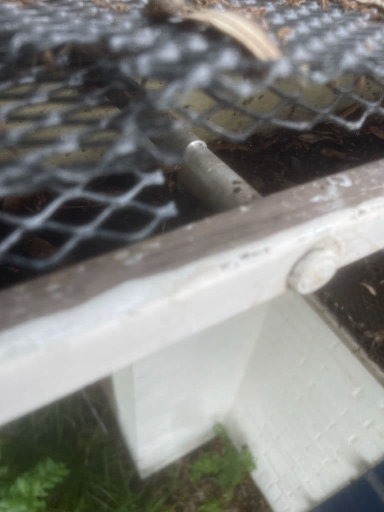 Gallery photos for Effective Solutions for Clogged Gutters: Image #1